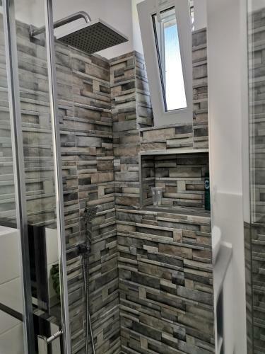 Casuta Cu Tei-lime House