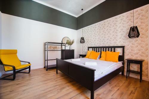 Super Central Spacious Apartment