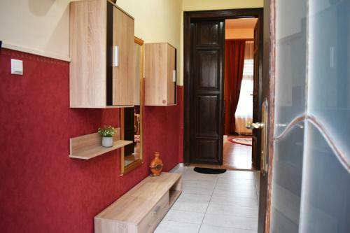 La Casa Nostra - Apartment In Oradea City Centre