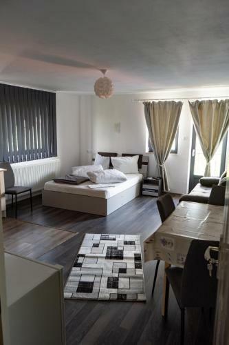 Hostal Apartamente Ambrus E