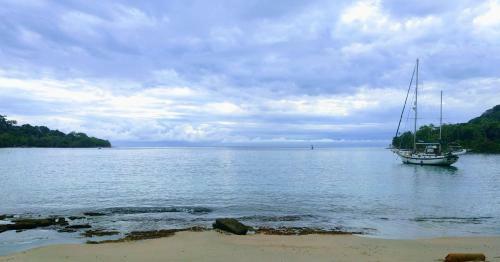 Bed & Breakfast Cafe Del Mar Sapzurro