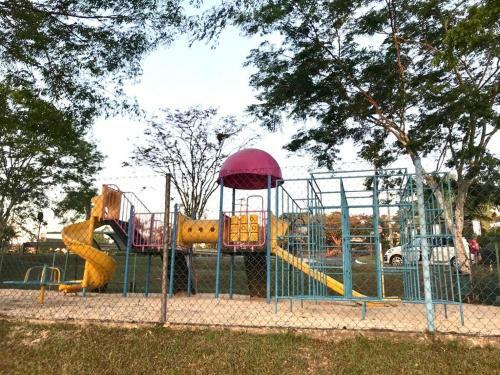 Ch�cara De Condom�nio Com Piscina Em Indaiatuba
