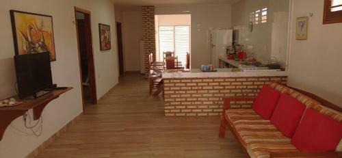 Casa De Praia Confort�vel, Mobiliada E Com �tima Localiza��o