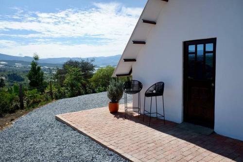 Hermoso Chalet Andino Con Vista A Las Monta�as