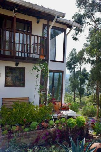 Hermoso Chalet Andino Con Vista A Las Monta�as