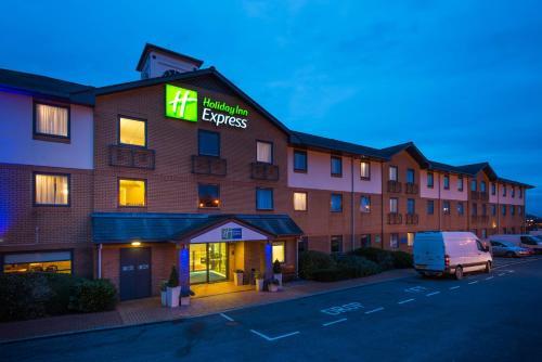 Hotel Holiday Inn Express Swansea East