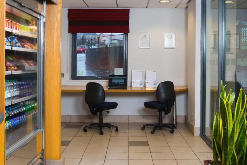 Hotel Holiday Inn Express Swansea East