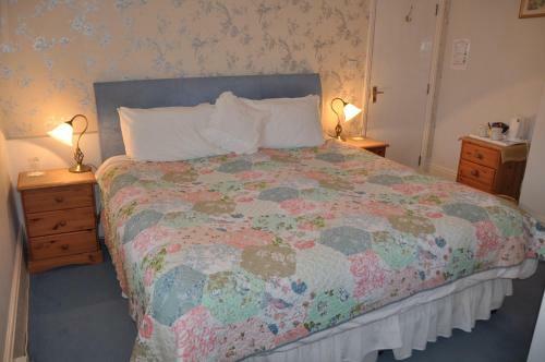 Hostal Walcot House