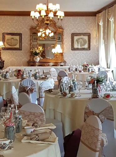 Hotel Rowley Manor