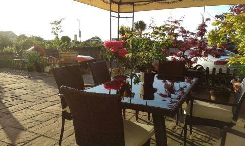 Bed & Breakfast Min Y Don Guest House