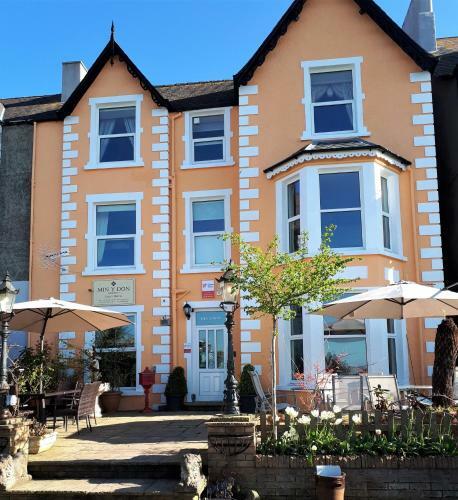 Bed & Breakfast Min Y Don Guest House