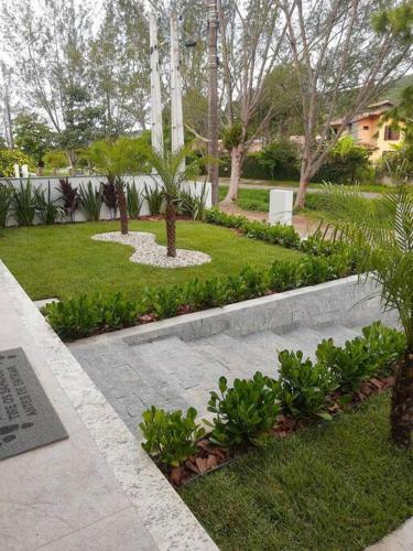 Casa Maravilhosa Com Piscina No Centro De Garopaba