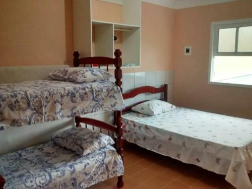 Casa A 80 Metros Da Praia Central De Garopaba