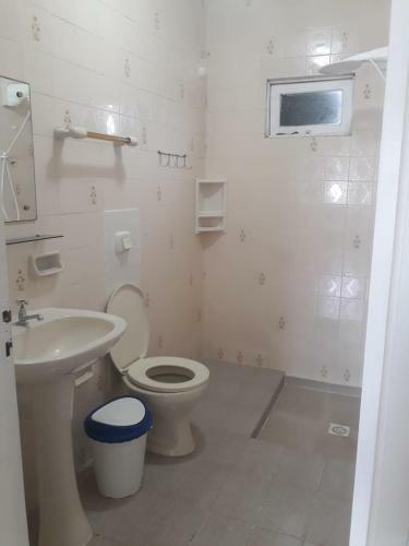 Casa A 80 Metros Da Praia Central De Garopaba
