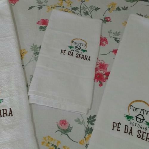 Hostal Ref�gio P� Da Serra - Chal�s