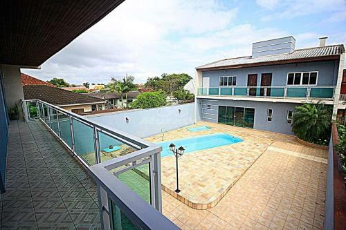 Casa Com Piscina, Churrasqueira E Oito Su�tes