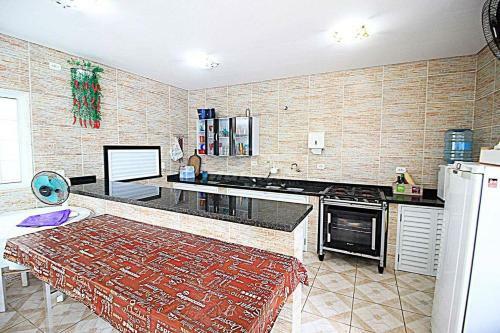 Casa Com Piscina, Churrasqueira E Oito Su�tes
