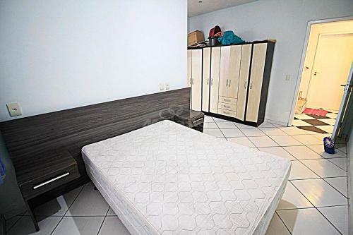 Casa Com Piscina, Churrasqueira E Oito Su�tes