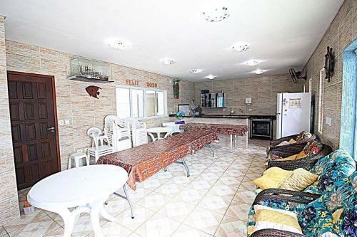 Casa Com Piscina, Churrasqueira E Oito Su�tes