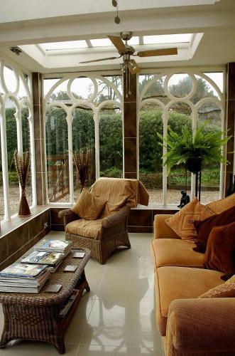 Hostal The Old Hall Country House