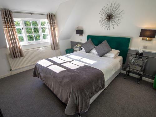 Hotel Sheene Mill