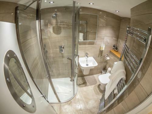 Hotel Sheene Mill