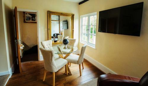 Hotel Sheene Mill