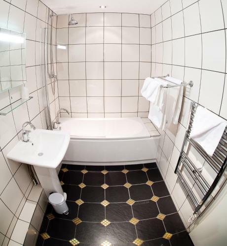 Best Western Henley Hotel