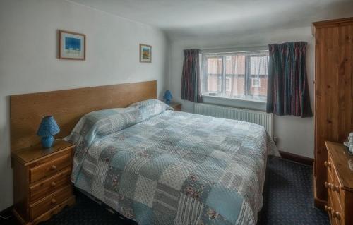 Hostal Bridge House Hotel
