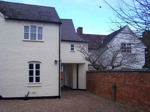 Hostal Bridge House Hotel