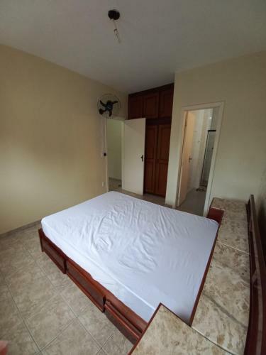 Apartamento A 200m Da Praia Do Morro Com Wifi