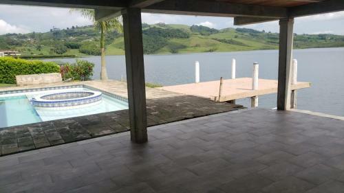 Casa Lago Sonic