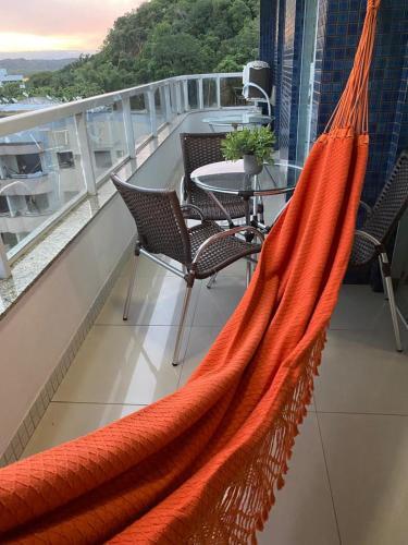 Apartamento 100m� C/vista Privilegiada Para O Mar.