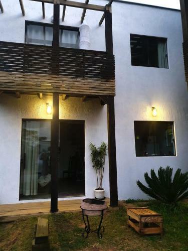 Casa Na Praia Do Rosa Com Piscina