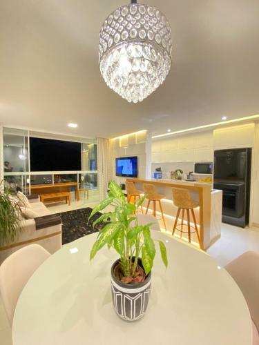 Lindo Apartamento A 4min Da Praia.