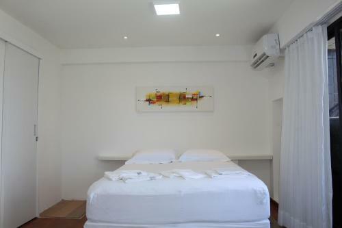 Apartamento 06 Flat Beira Mar Com Energia, Vaga, 3 Camas, Wi-fi E Ar
