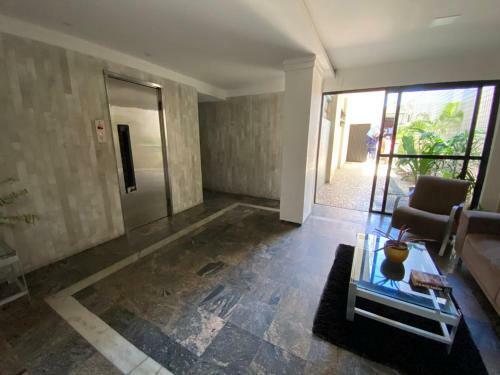 Apartamento Na Avenida Beira Mar