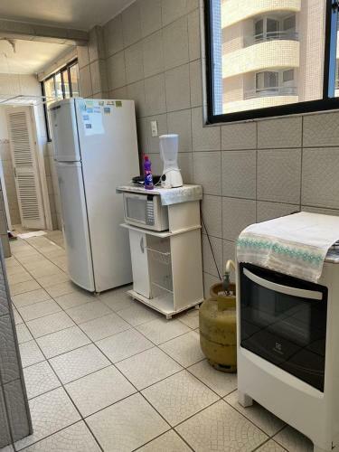 Apartamento Na Avenida Beira Mar