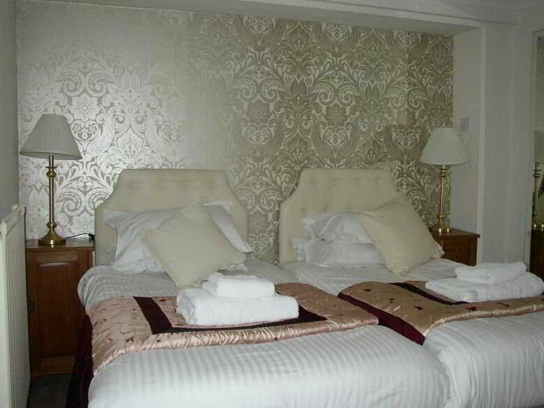 Albany Hotel
