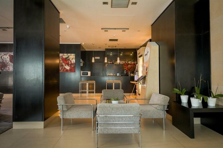 Hotel NH Bucharest