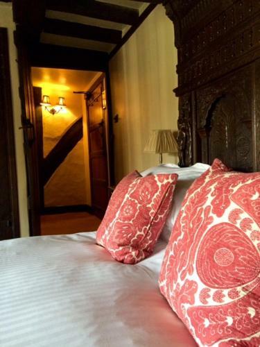 Hotel The Crown Inn