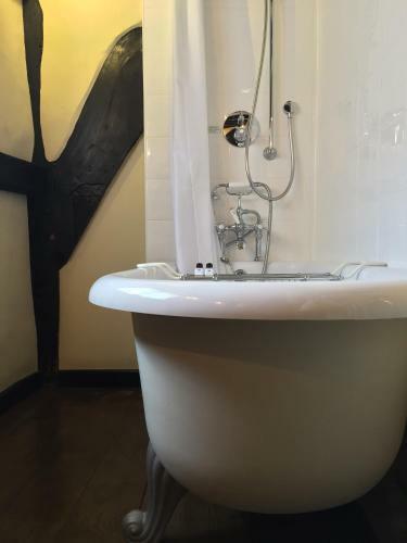 Hotel The Crown Inn