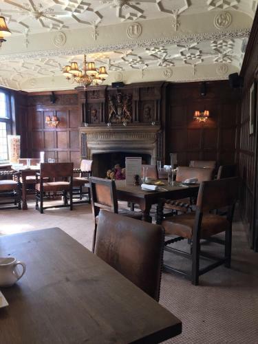 Hotel The Crown Inn