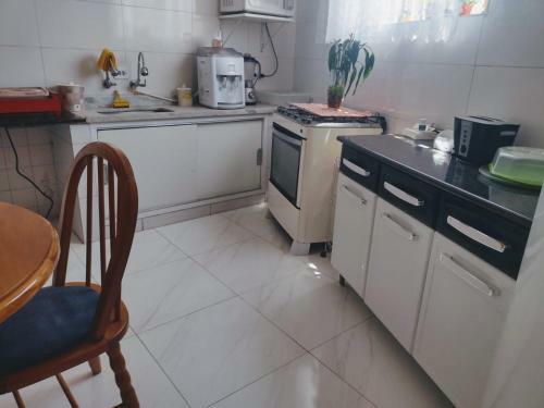 Hostel Gratid�o