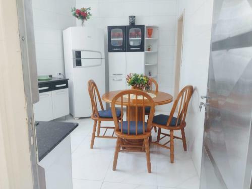 Hostel Gratid�o