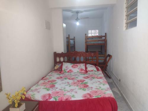 Hostel Gratid�o