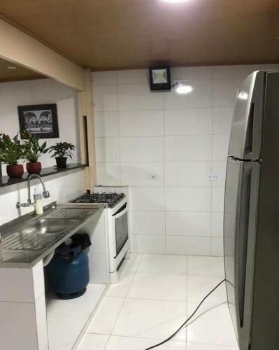 Hostel Gratid�o