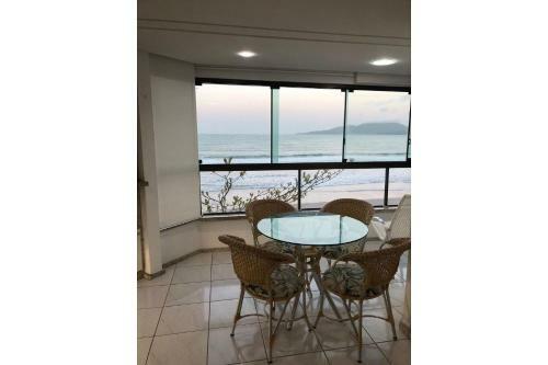 Apartamento Frente Mar Itapema