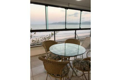 Apartamento Frente Mar Itapema