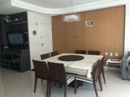 Apartamento 3 Su�tes Pr�ximo A Praia